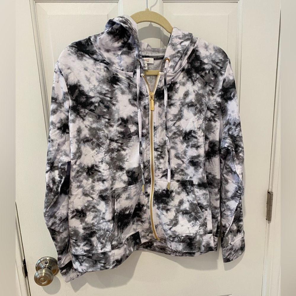 Skinny Girl Sweatshirt size XL